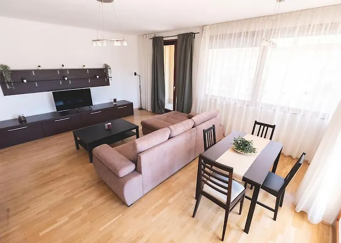 Διαμέρισμα Bright Downtown Balcony Retreat